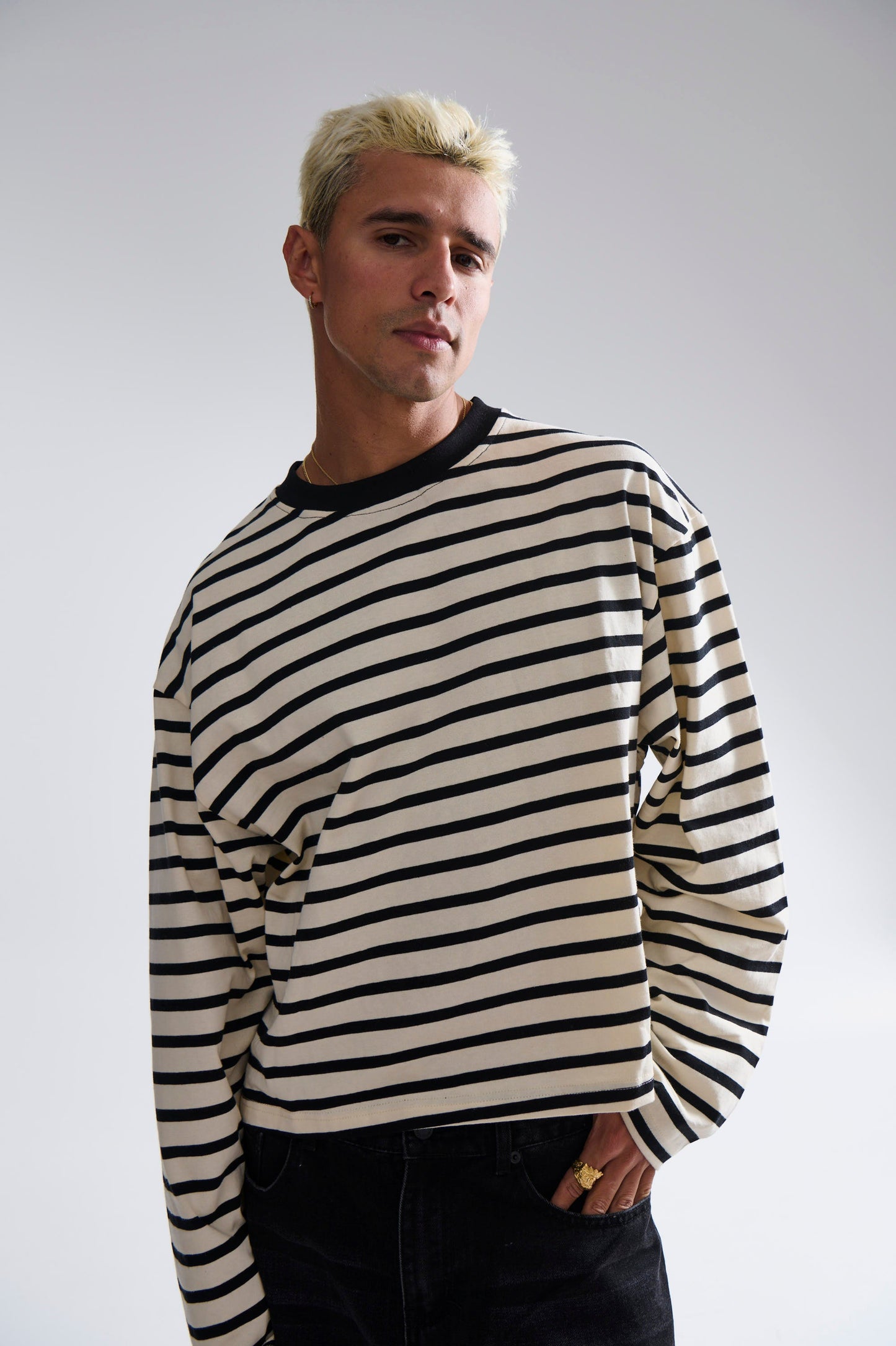 Cropped Long Sleeve Black Stripe