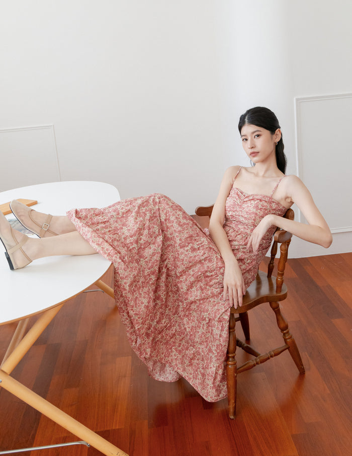 Lyndsey Padded Maxi Dress in Vintage Floral