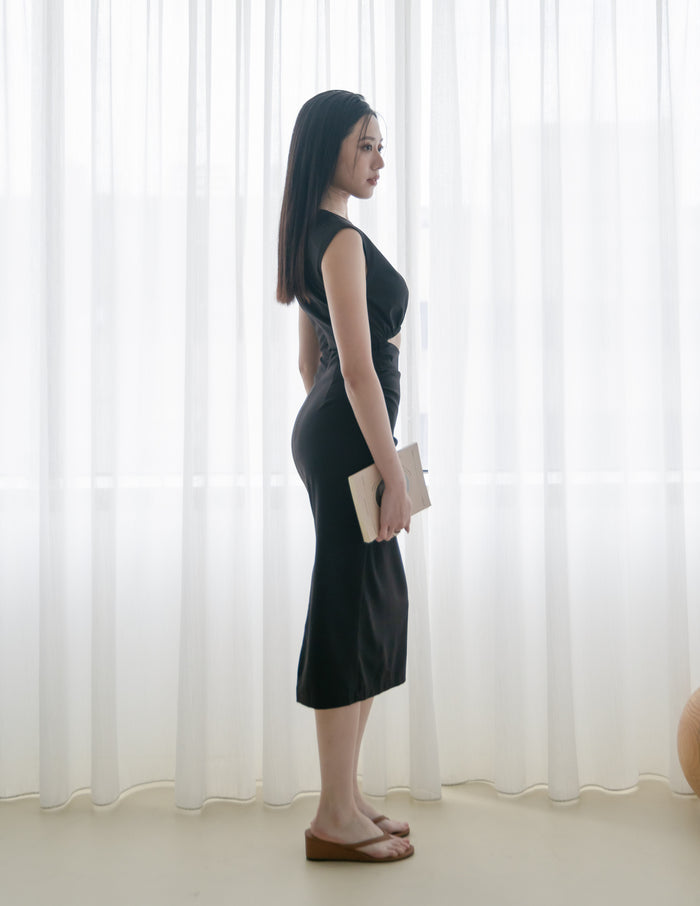 Tessa Cutout Midi Dress in Black