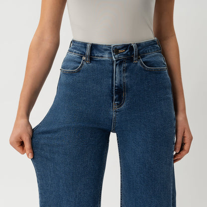 Relaxed ComfortDenim™ Jeans