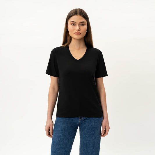 Fitted V-neck Pima T-shirt