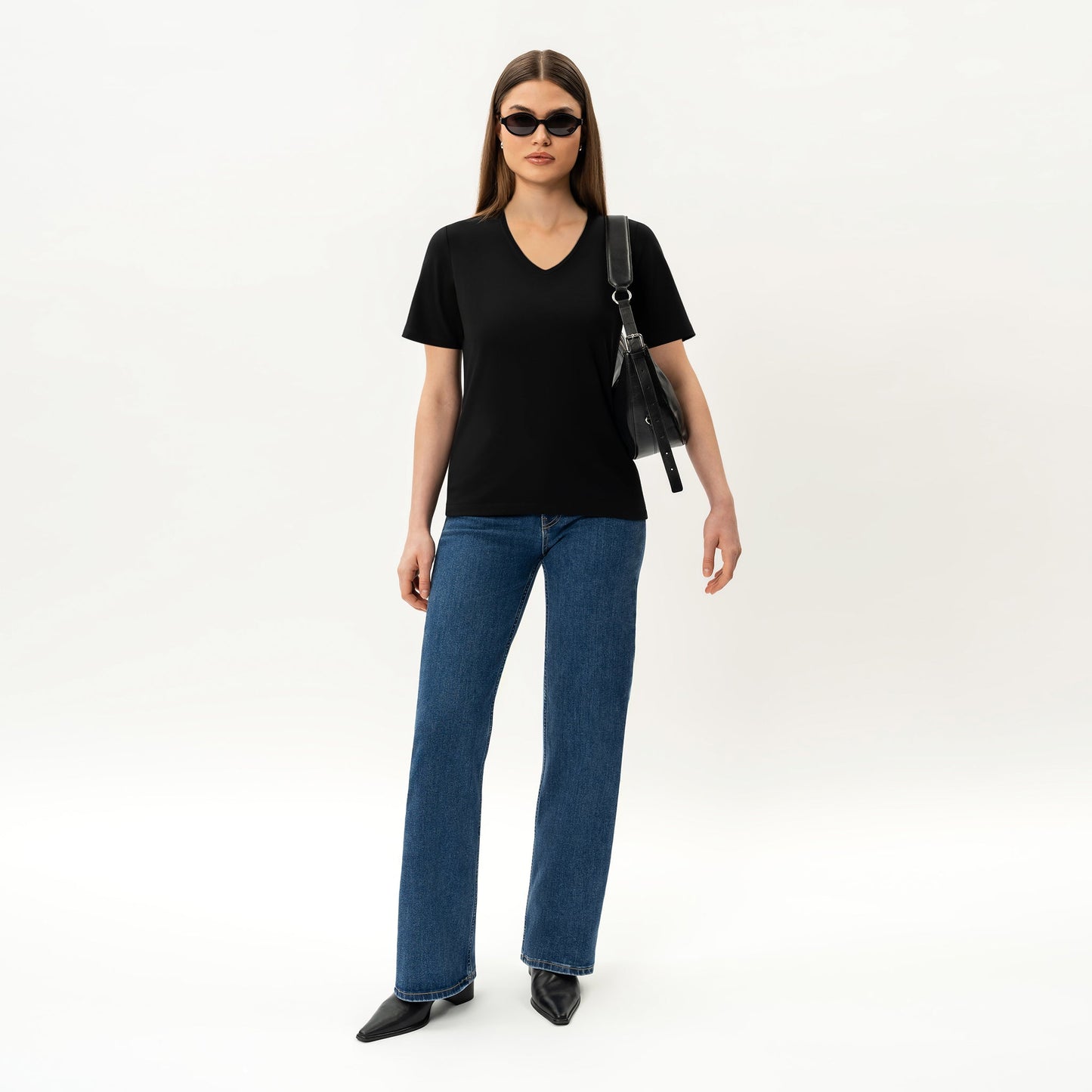 Fitted V-neck Pima T-shirt