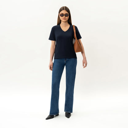 Fitted V-neck Pima T-shirt