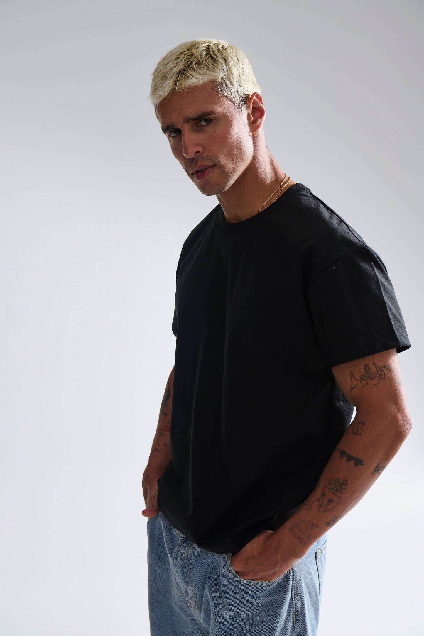 Fitted Stretch Tee Black - FINAL SALE