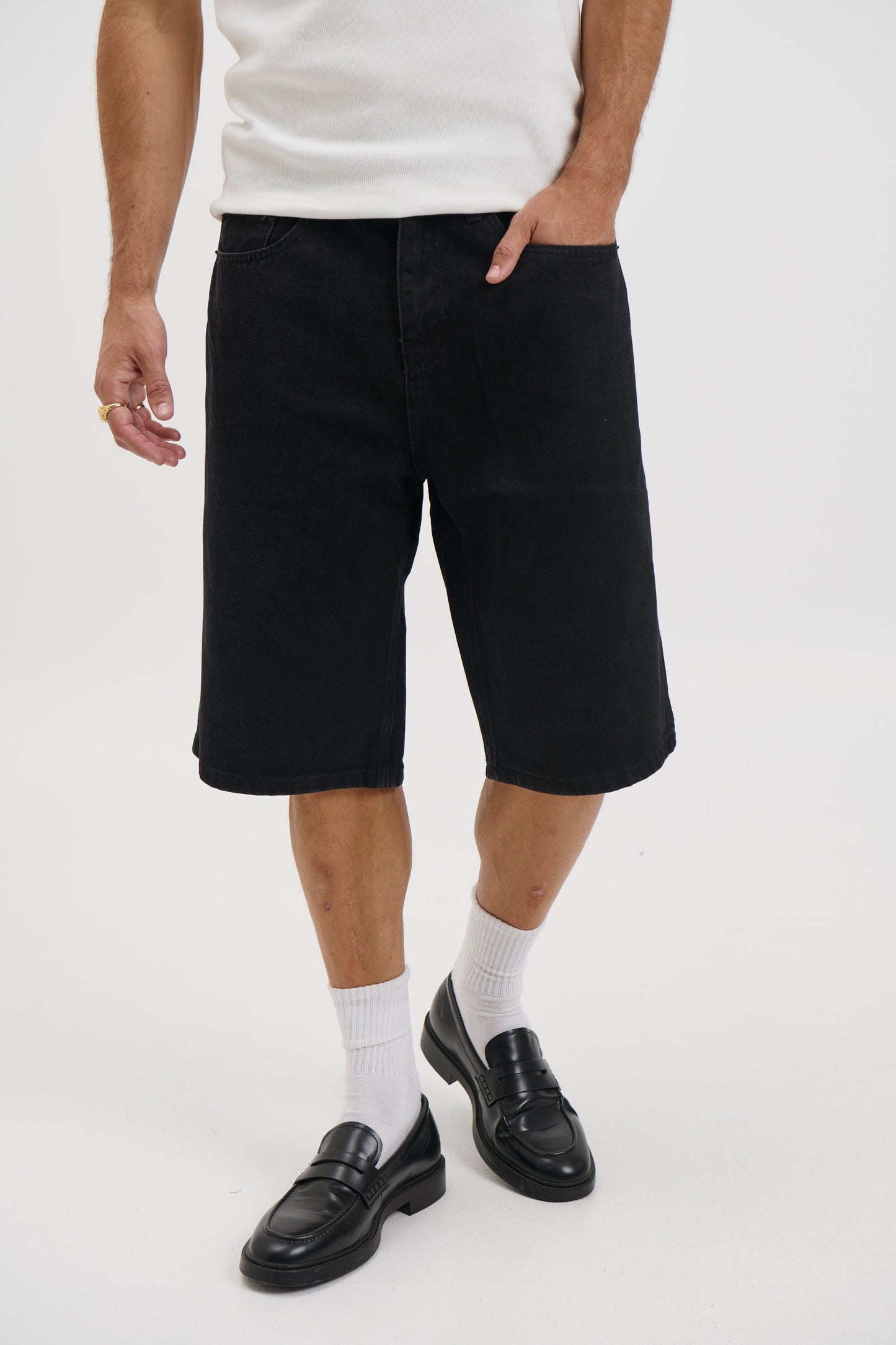 Flint Baggy Denim Jort Black