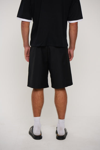 Dom Relaxed Short Black