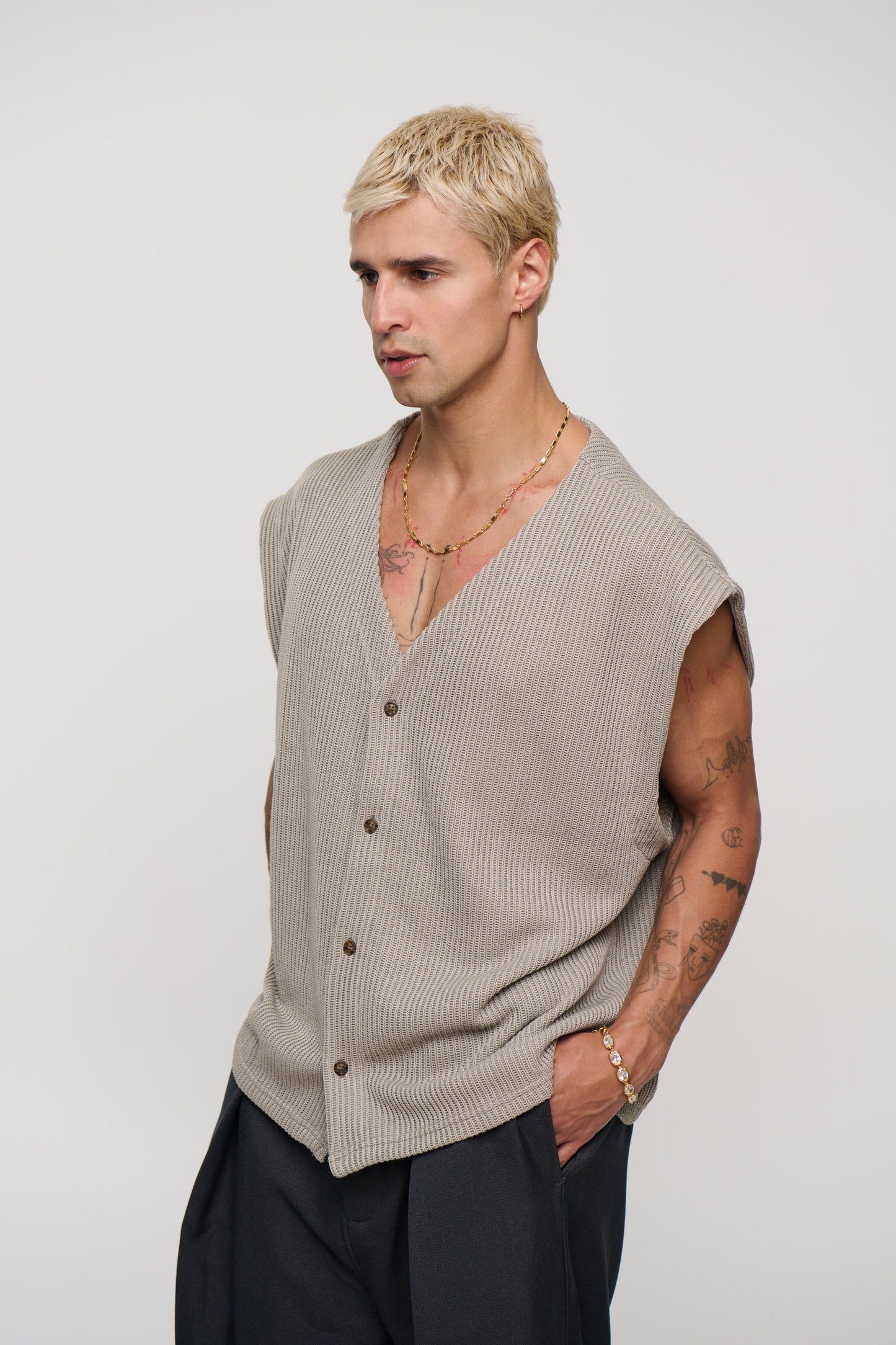 Cassius Knitted Vest Khaki