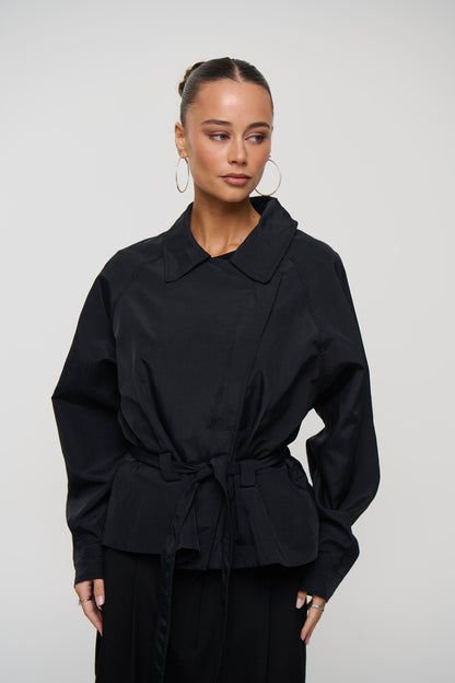 Gigi Cropped Trench Black
