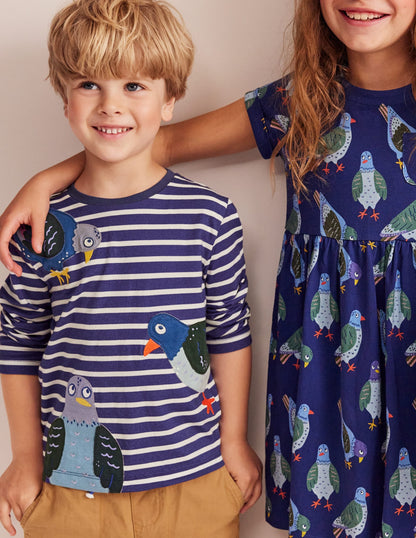 Appliqué T-Shirt-Denim Blue and Ivory Pigeons