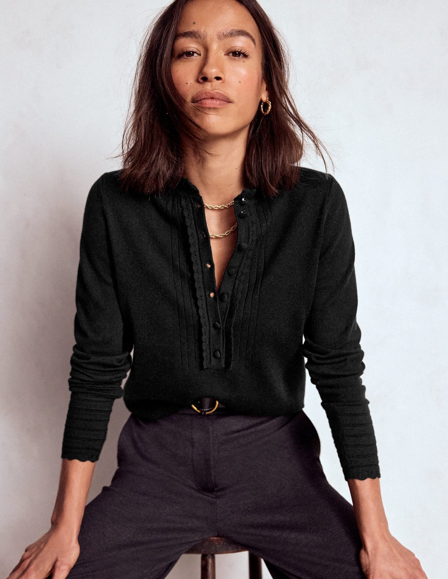 Angela Cotton Scallop Sweater-Black