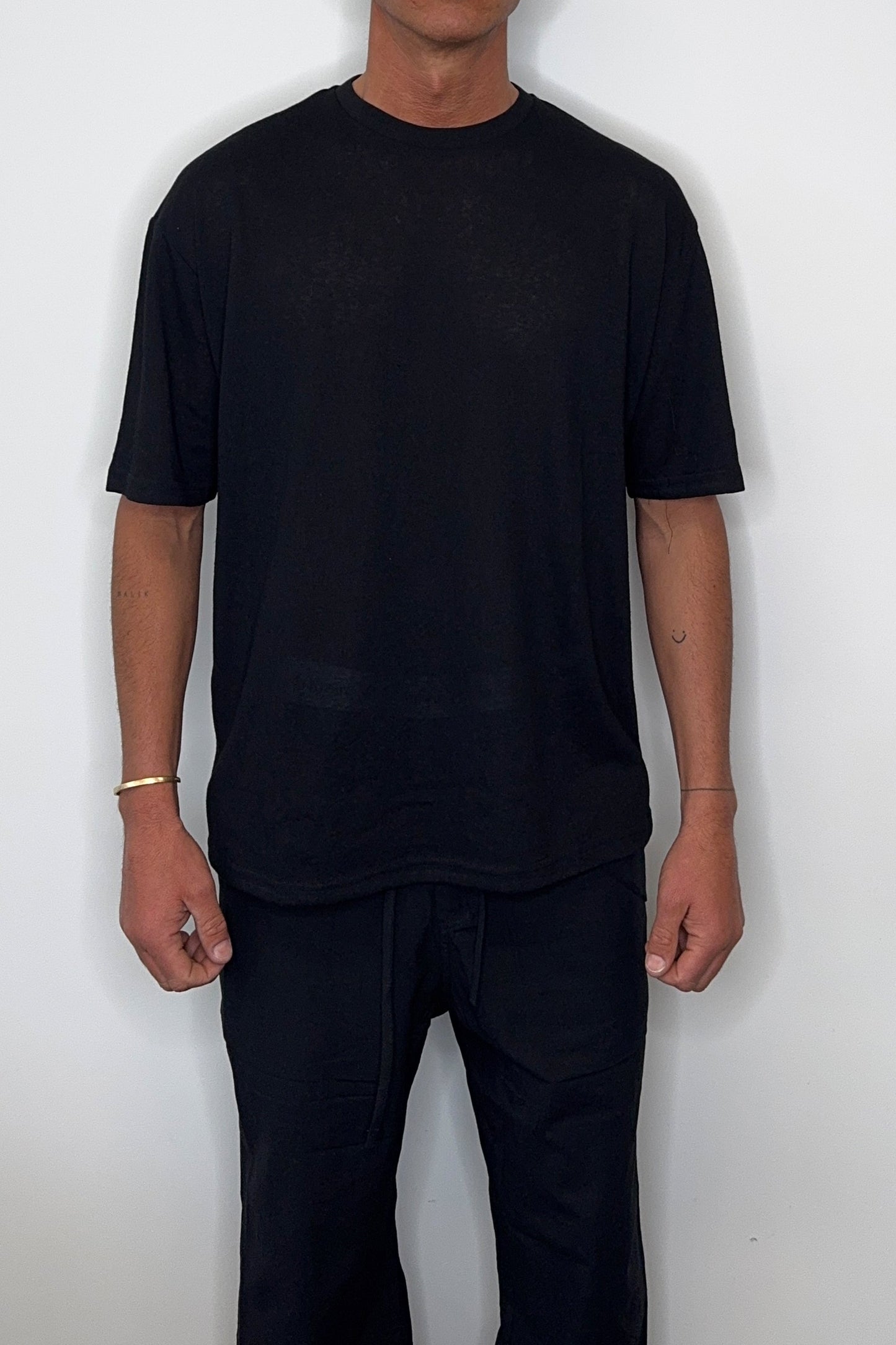 Lightweight Linen Look Tee Black - FINAL SALE