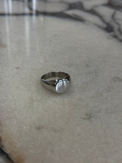 Dome Signet Ring Silver