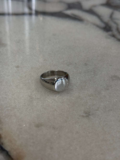 Dome Signet Ring Silver
