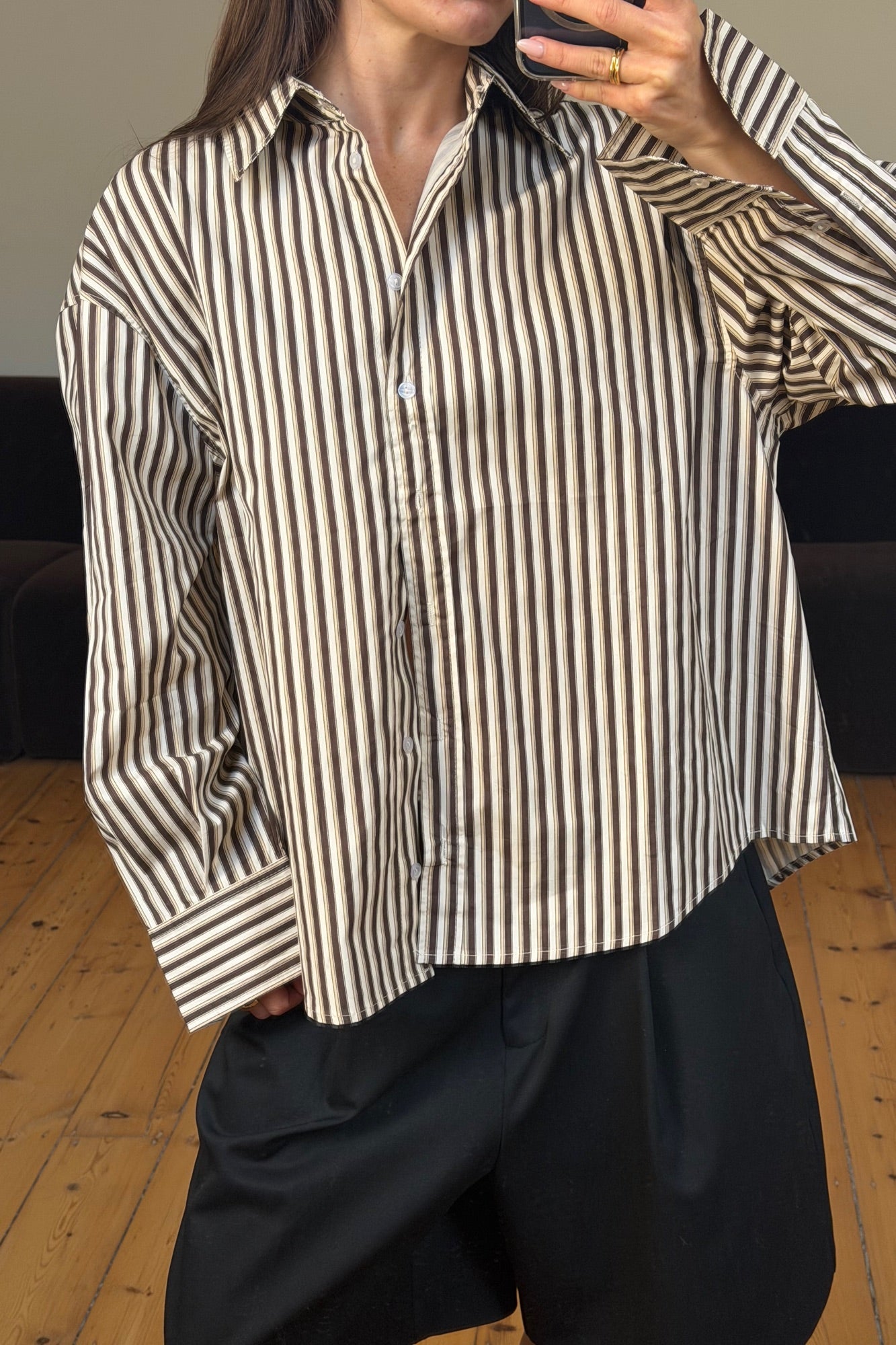 Banksy Shirt Mocha