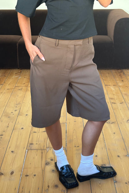 Brooks Bermuda Short Chocolate