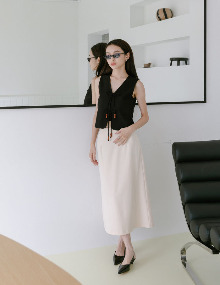 Abby Tie-Front Linen Vest in Black