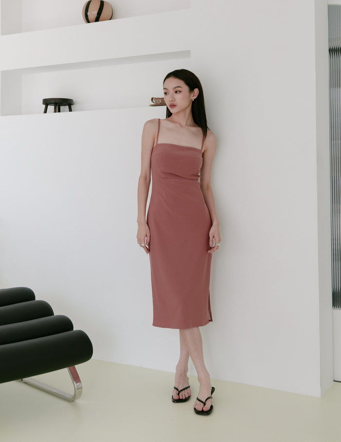 Carol Padded Midi Dress in Mauve