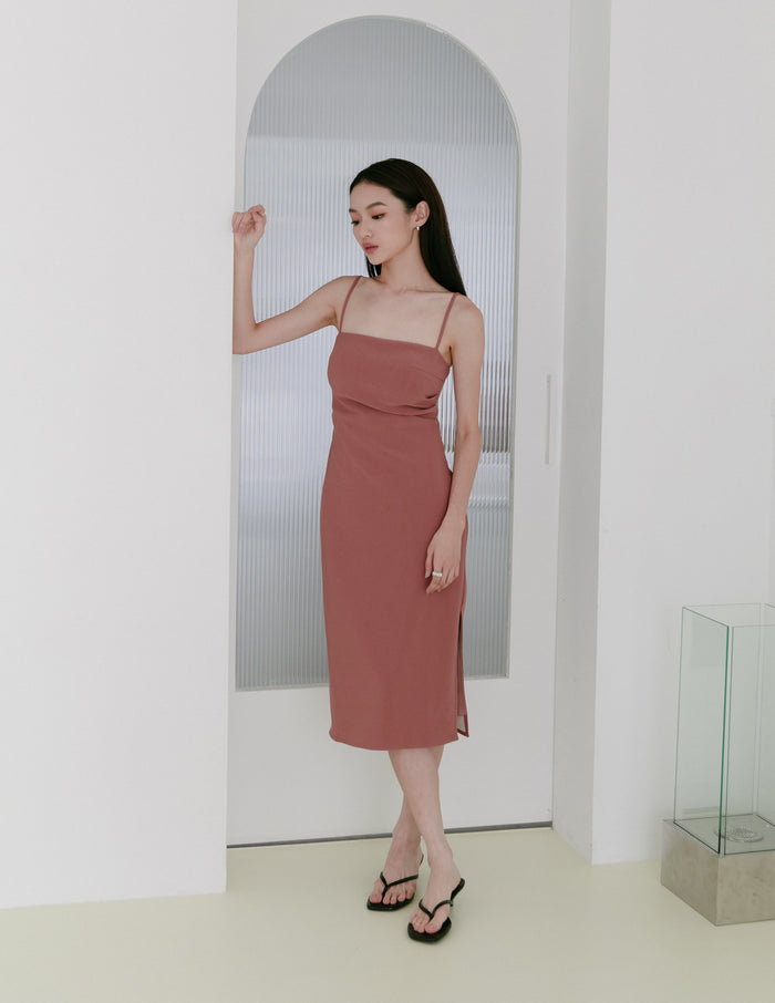 Carol Padded Midi Dress in Mauve