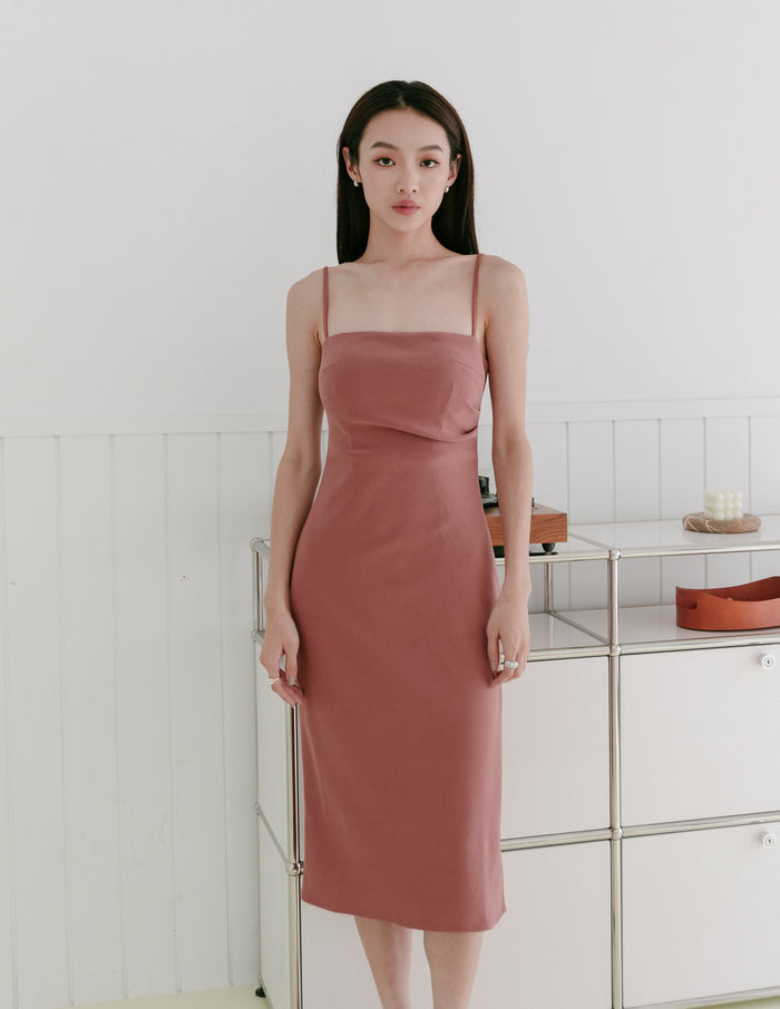 Carol Padded Midi Dress in Mauve