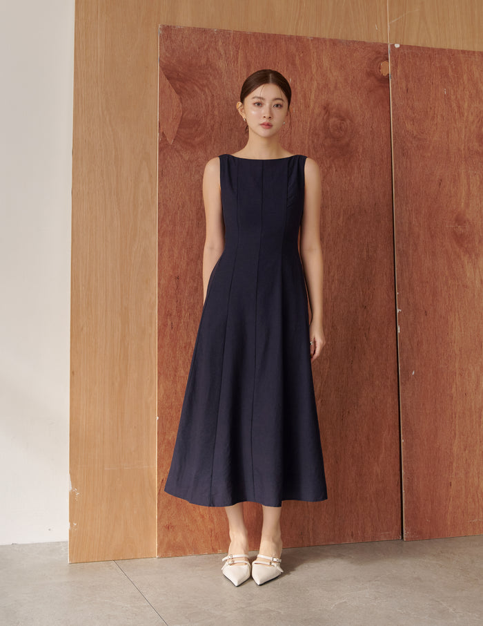 Carrie Panel Midi Dress in Navy