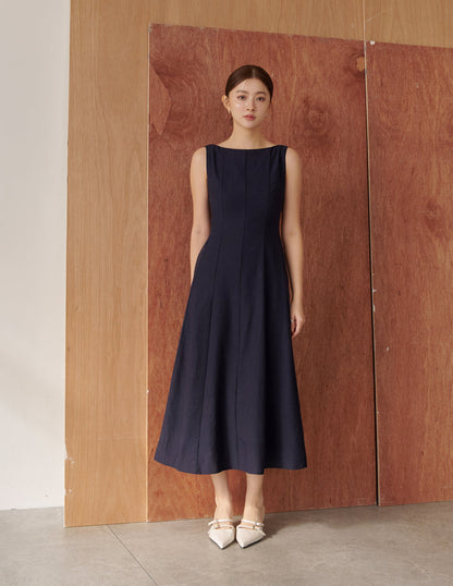 Carrie Panel Midi Dress in Navy