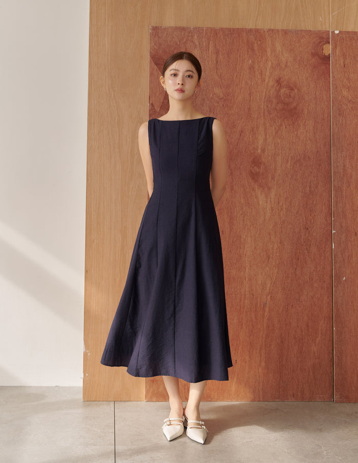 Carrie Panel Midi Dress in Navy