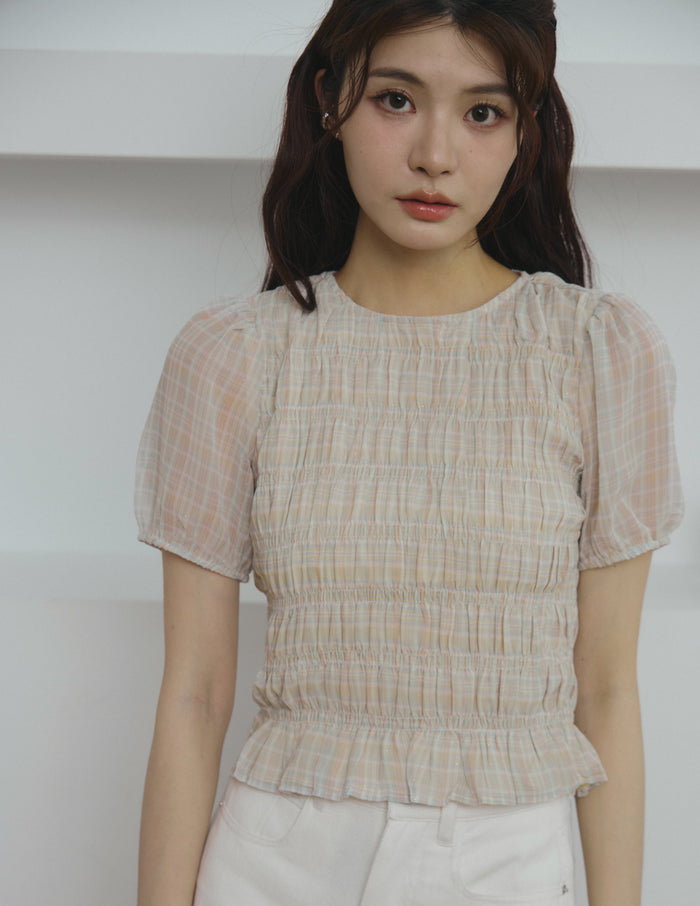 Cloe Shirred Puff Sleeve Top in Pastel Plaid