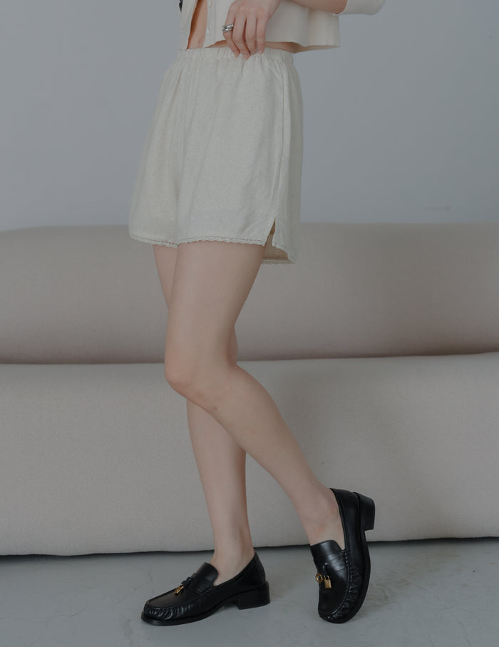 Ellis Lace Trim Linen Shorts in Sand