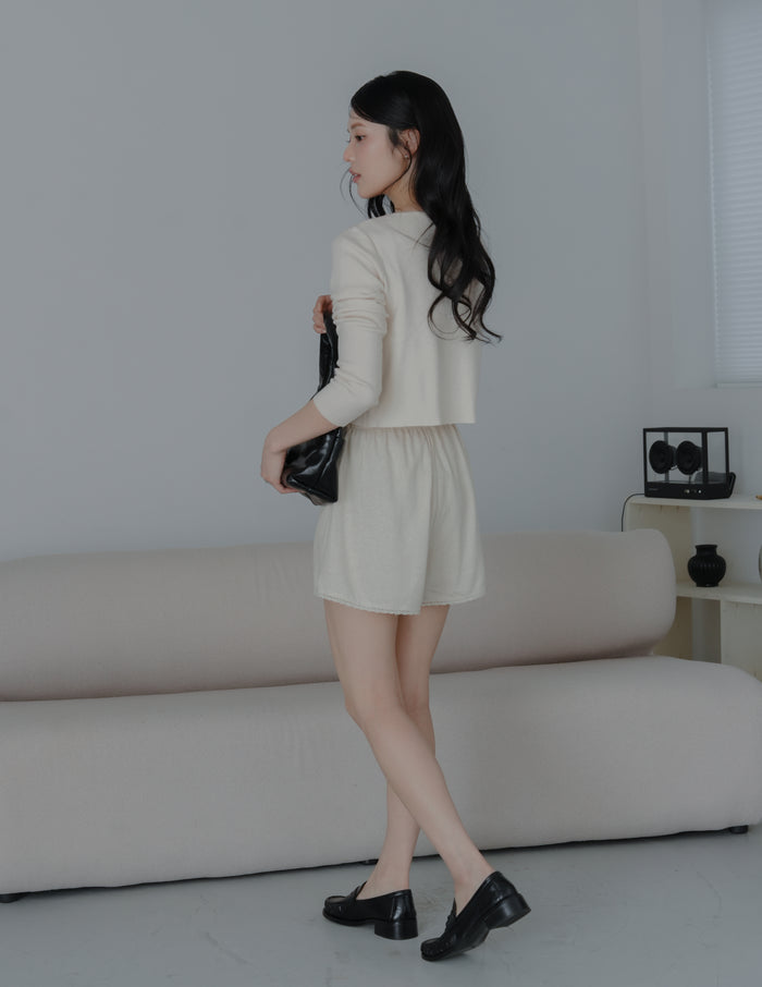 Ellis Lace Trim Linen Shorts in Sand