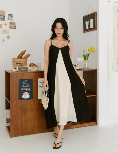 Eugenia Two Tone Maxi Dress in Black