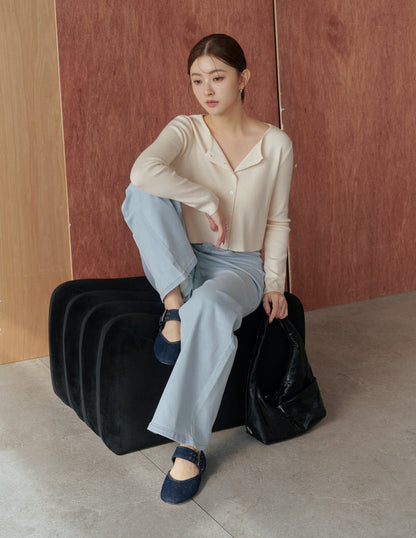 Gemma Stretchy Wide Straight Jeans in Light Wash