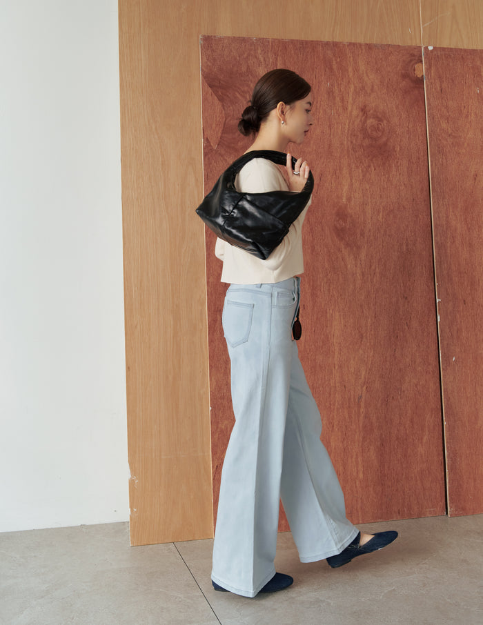Gemma Stretchy Wide Straight Jeans in Light Wash