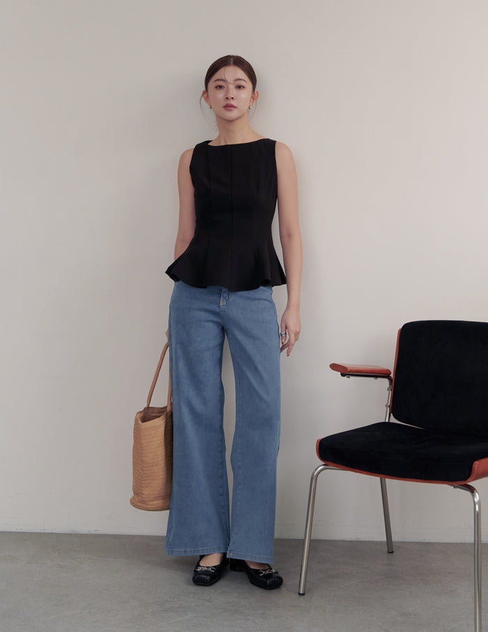 Gemma Stretchy Wide Straight Jeans in Mid Wash
