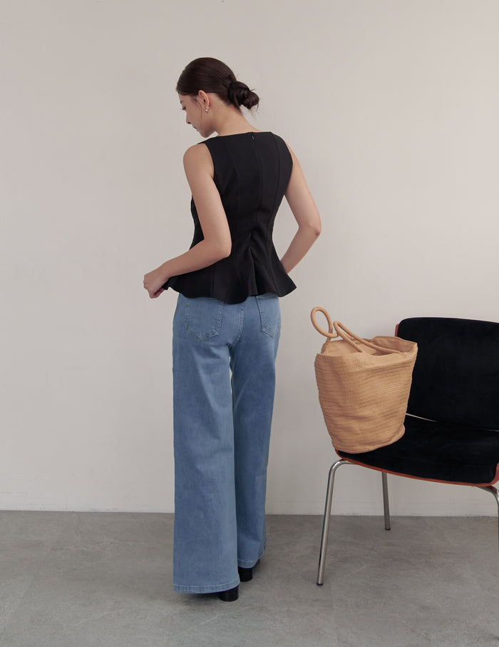 Gemma Stretchy Wide Straight Jeans in Mid Wash