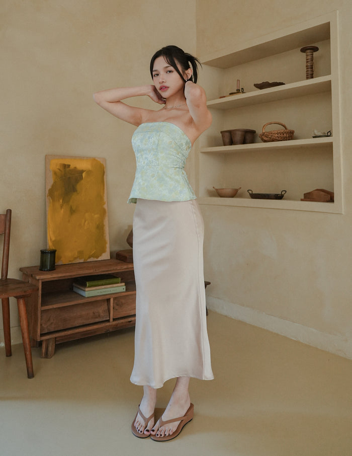 Hana Jacquard Peplum Top in Mint