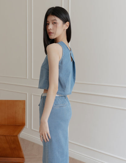 Iris Boxy Crop Denim Top in Light Wash