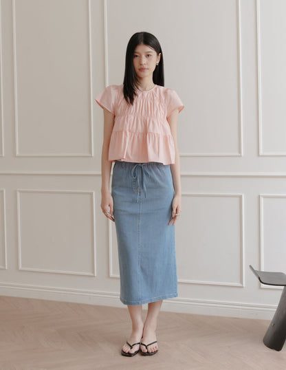 Ivy Contrast Waist Denim Skirt in Light Wash