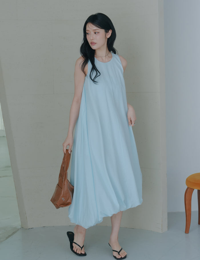 Jocelyn Bubble Midi Dress in Blue