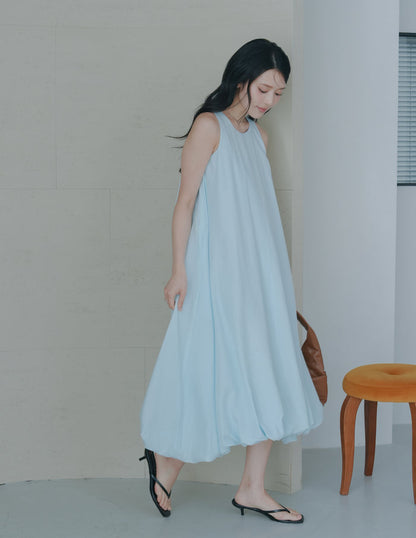 Jocelyn Bubble Midi Dress in Blue