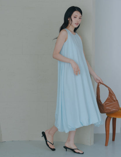 Jocelyn Bubble Midi Dress in Blue