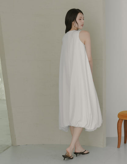 Jocelyn Bubble Midi Dress in White