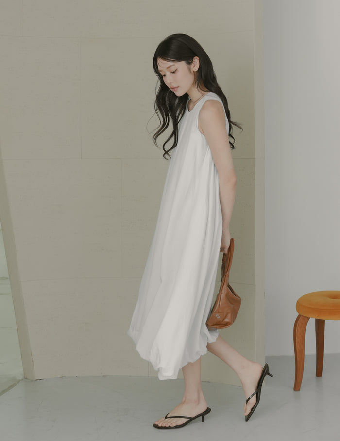 Jocelyn Bubble Midi Dress in White