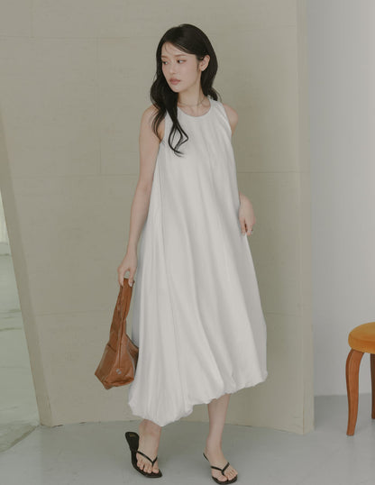 Jocelyn Bubble Midi Dress in White