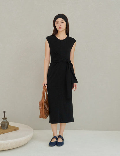 Kathy Tie Waist Midi Dress in Black