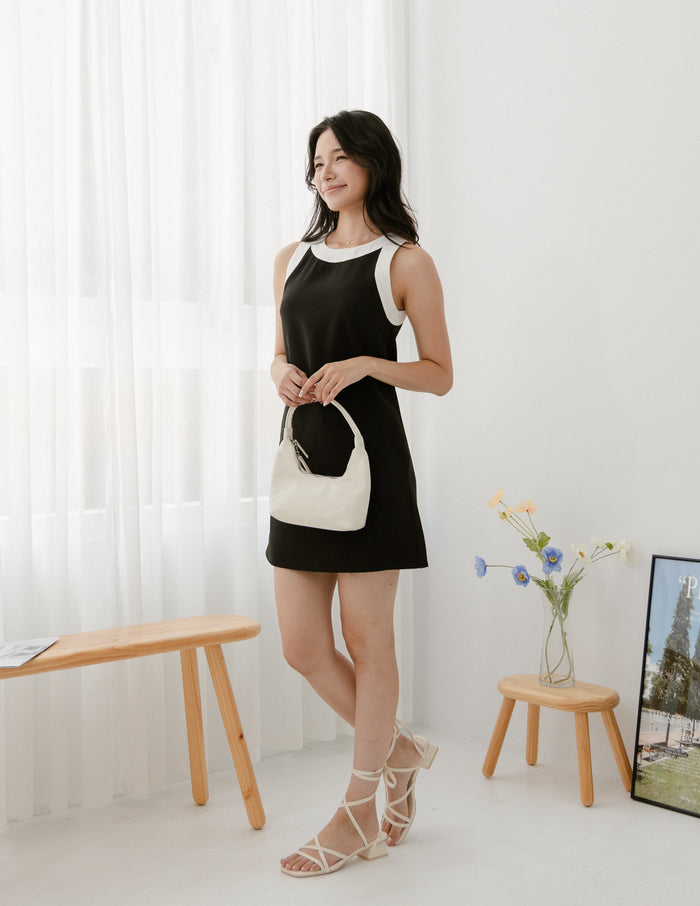 Lyla Contrast Trim Dress in Black