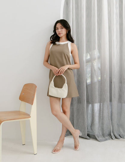 Lyla Contrast Trim Dress in Khaki