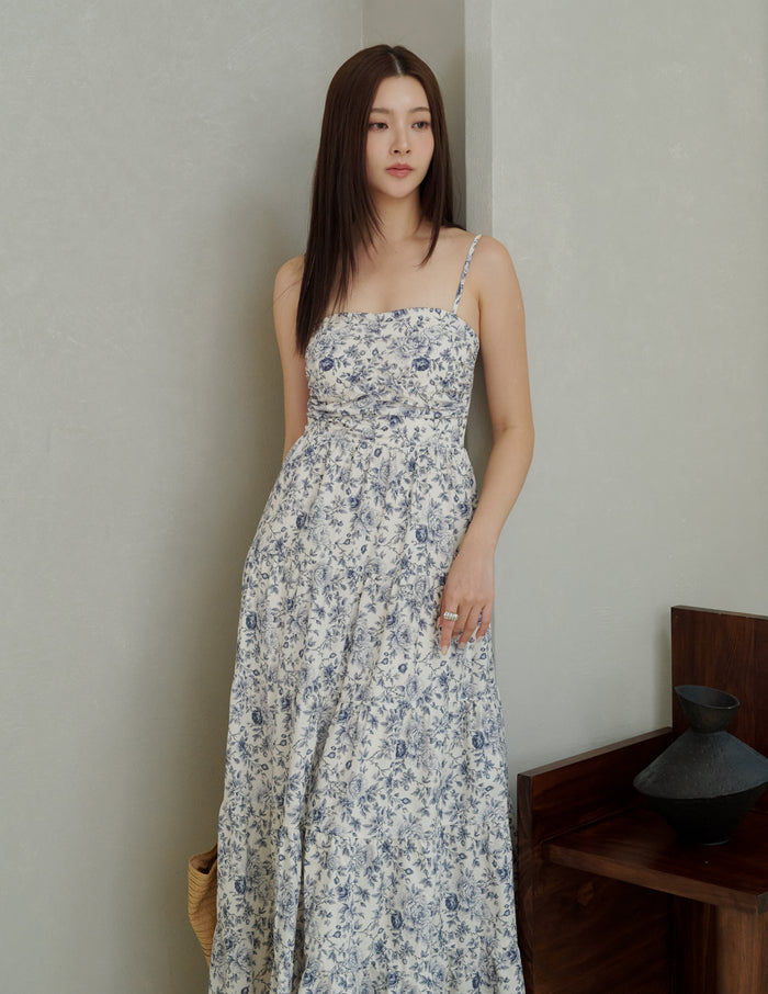 Lyndsey Padded Maxi Dress in Blue Floral
