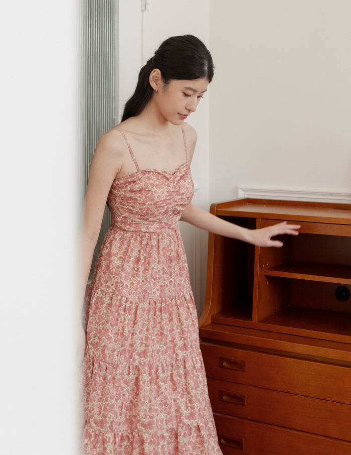Lyndsey Padded Maxi Dress in Vintage Floral