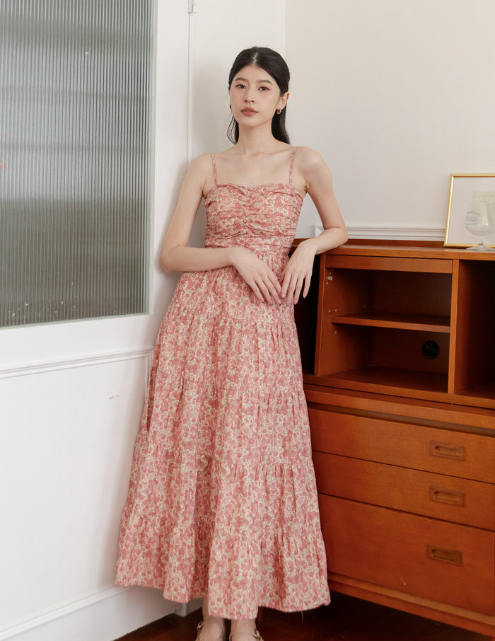 Lyndsey Padded Maxi Dress in Vintage Floral
