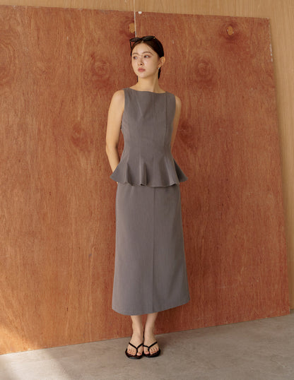 Madison Midi Skirt in Grey